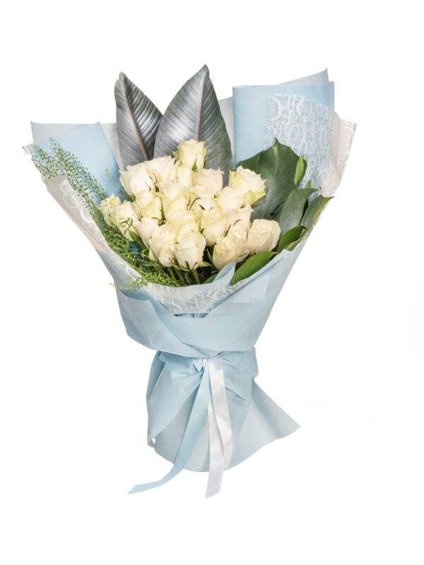 Pure Love - Ανθοδέσμη με Λευκά Τριαντάφυλλα